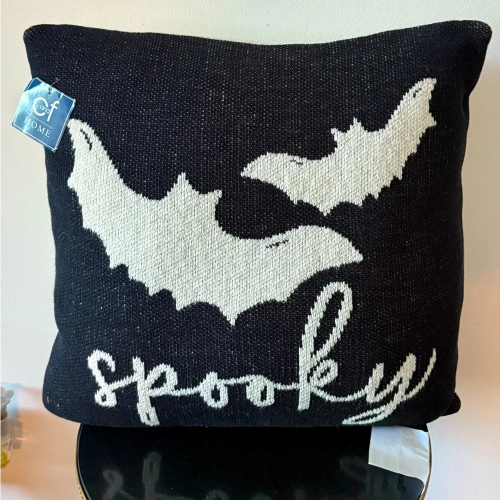 NEW. C&F Home Halloween Spooky Bat Pillow throw. Double Sided. 20” X 20”. 🦇 🎃